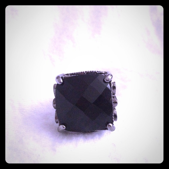 Beautiful BCBG Black Gemstone Ring