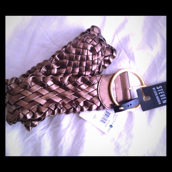Steve Madden Brand New Gold Belt