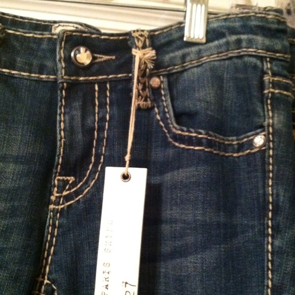 Jeans - Picture 3 of 3