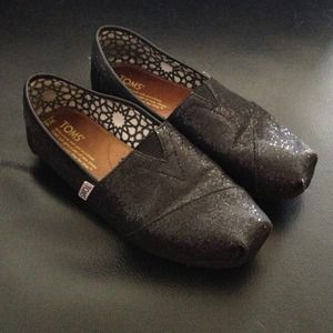 Black sparkly Toms