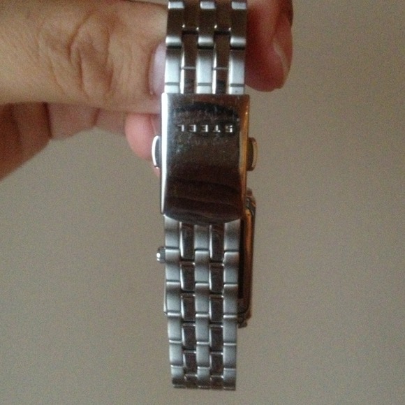 Watch - Picture 3 of 3