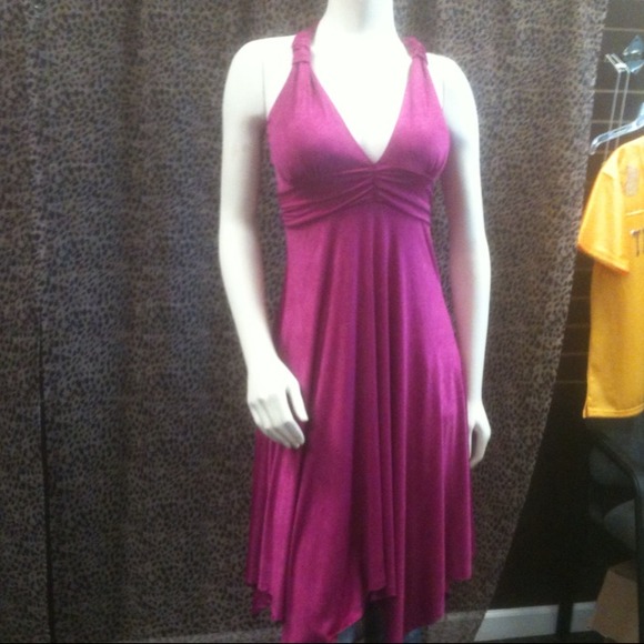 All sold!! Great fuchsia dress - Picture 2 of 4
