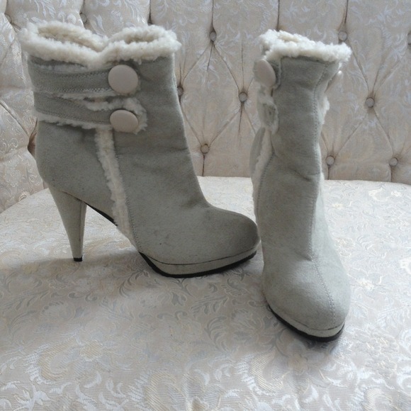 Bebe boots