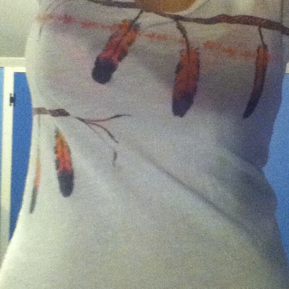 American Eagle Tshirt - Picture 2 of 2