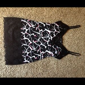 White House black market tank