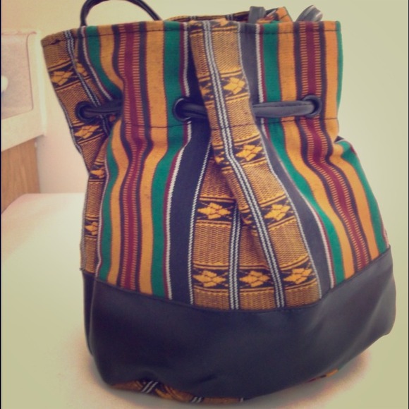 Handbags - KENTE CLOTH & LEATHER PURSE!