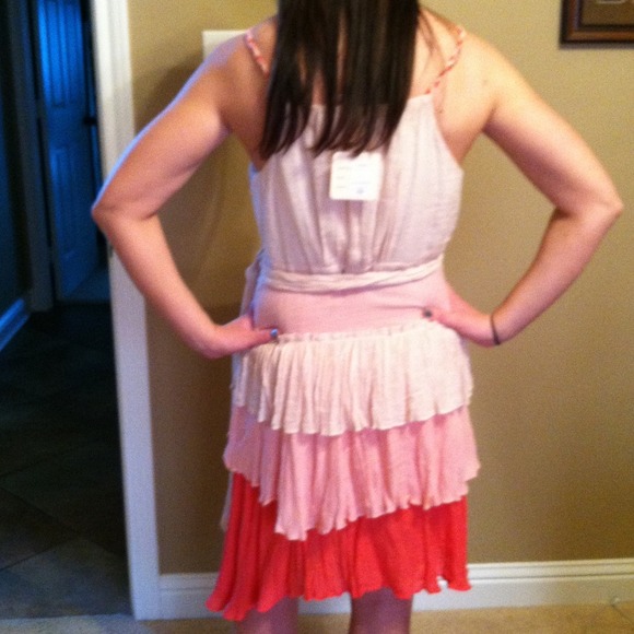 Dress - Picture 3 of 3