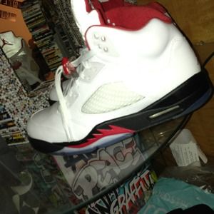 AIR JORDAN 5 retros