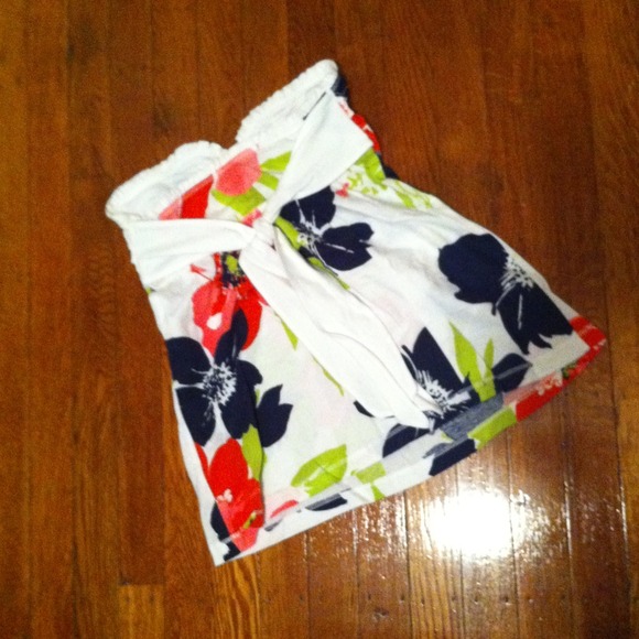 ❌SOLD❌Tube Top - Picture 2 of 3