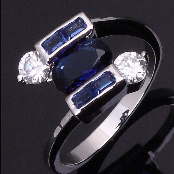 Ring - Picture 2 of 2