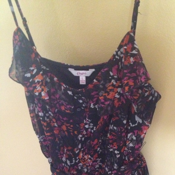 🔴REDUCED🔴🌺 Cute flowery tank top 🌺 - Picture 2 of 3