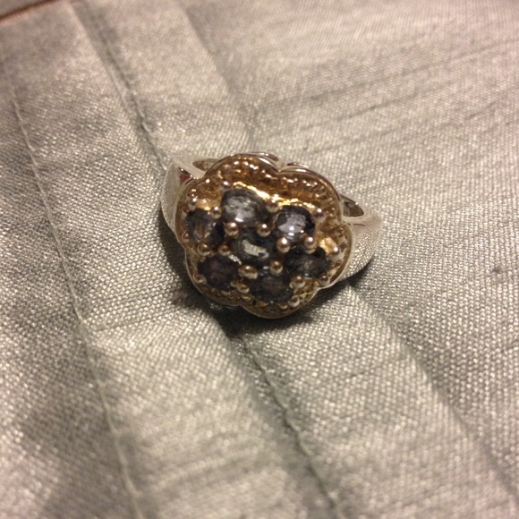 🌀sold🌀NWOT- Fun fashion ring