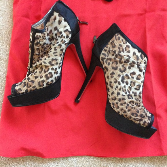 Australian brand ZU high heels - Picture 2 of 4