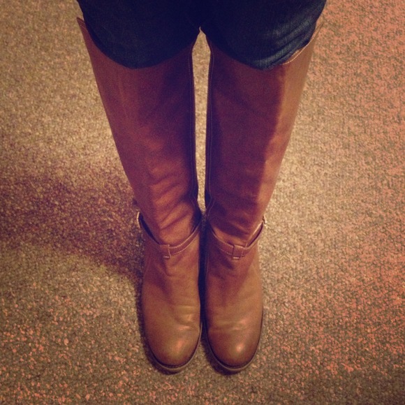 Caramel leather riding boots