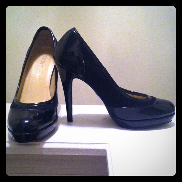 Super classy pumps👠👠👠 size 5