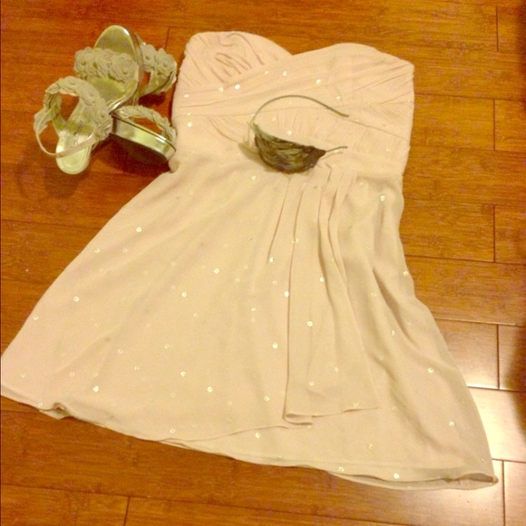 Strapless pale pink dress