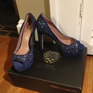NEW Vince Camuto peeptoe heels 6.5 *reserved*