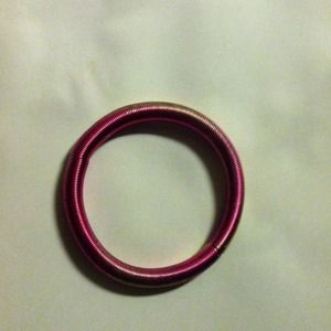 Coil pink bracelet