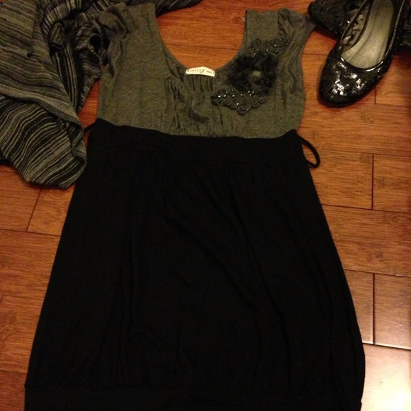 Black and grey bubble dress