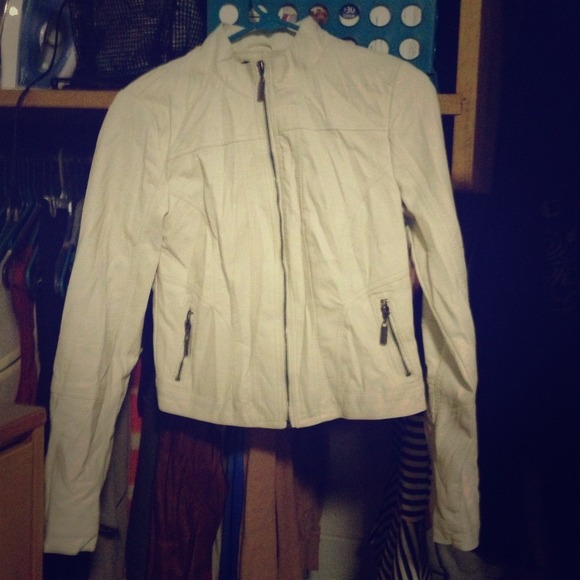 White faux leather jacket size medium