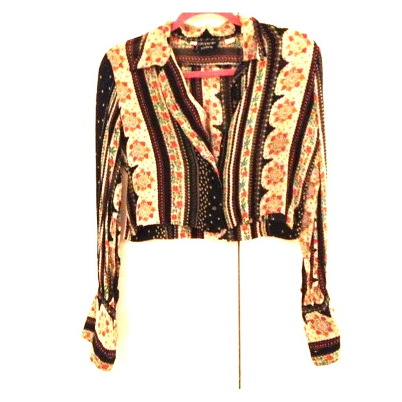 Authentic Vintage Givenchy cropped blouse.