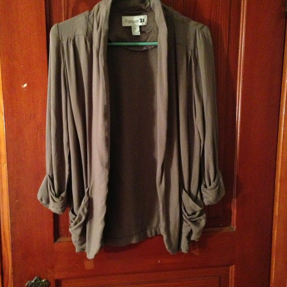 💢SOLD💢Cardi NWOT Forever 21 - Picture 1 of 2