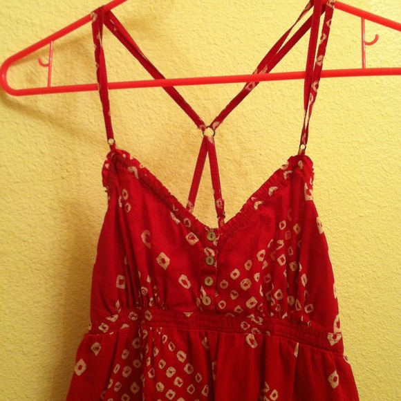 NEED TO SELL NOW! CUTE SUMMER DRESS!! 👗 - Picture 2 of 4