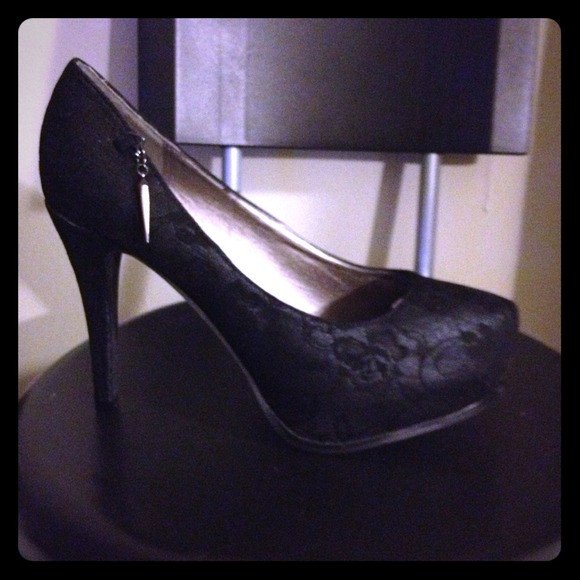 Privileged woman heels size 10 (Runs small)