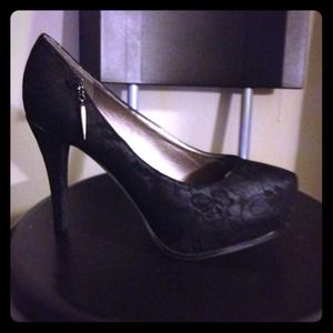 Privileged woman heels size 10 (Runs small)