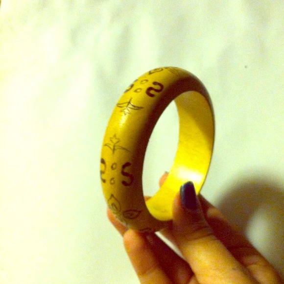 Wooden bracelet - Picture 1 of 1
