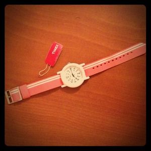 🚩Reserve for @ndfigueroa Coral sport watch