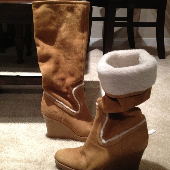 🍁IT'S FALL!!!!!🍁 Authentic Gucci Wedge Boots