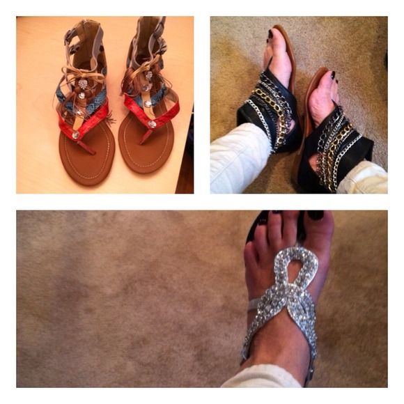 bundled 3 pairs of sandals
