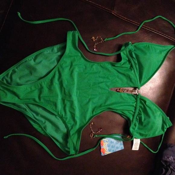 Bundle suit and 2 scrubs :)