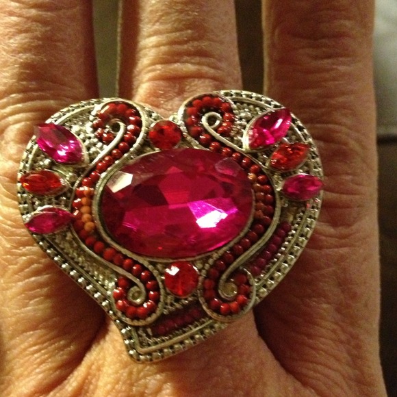 Pink heart stretch ring