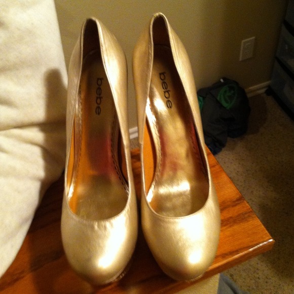 Bebe heels