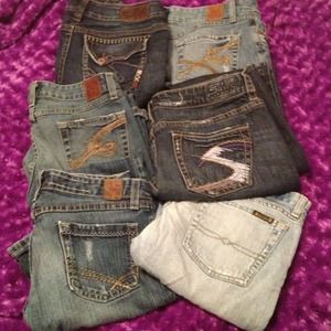 Bundle of jeans💢Sold💢@annahi2000