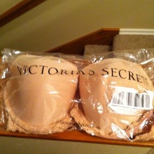 Victoria secret bra pink