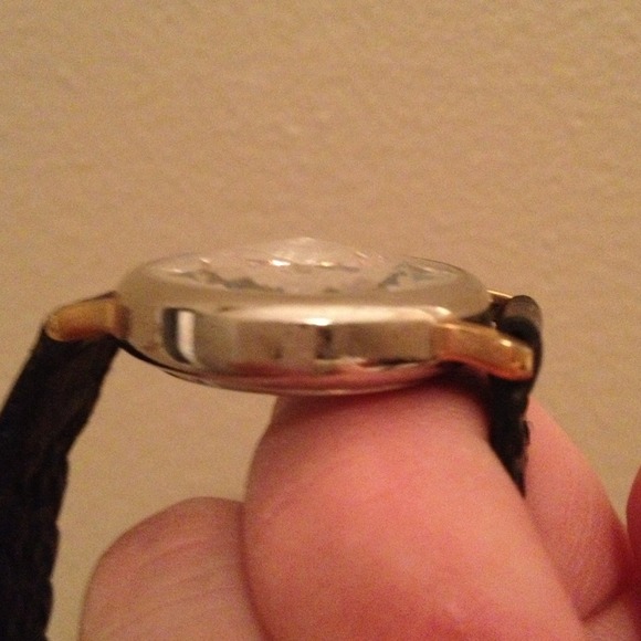 **TRADED**Fossil Watch - Picture 2 of 4