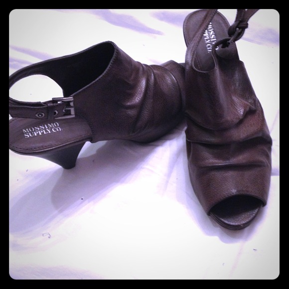 Sling back shoes. •••SOLD••••