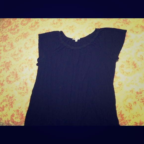 Cute black top