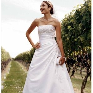 New wedding dress size 2 still in bag never worn