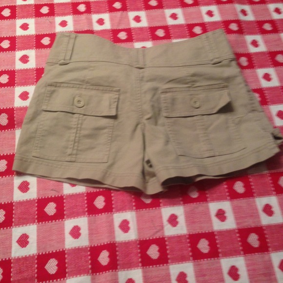 Shorts - Picture 2 of 3