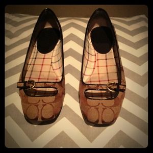 Coach Ellyce flats! Size 8.5!
