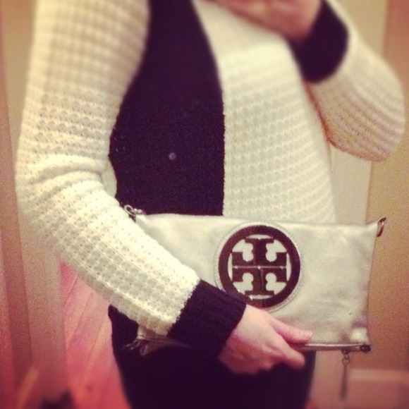 Handbags - ✅SOLD. Tory Burch Inspired Clutch