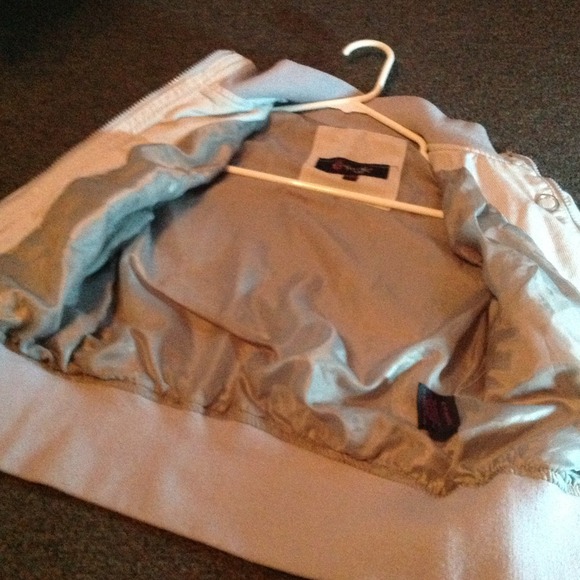 Jacket - Picture 3 of 4