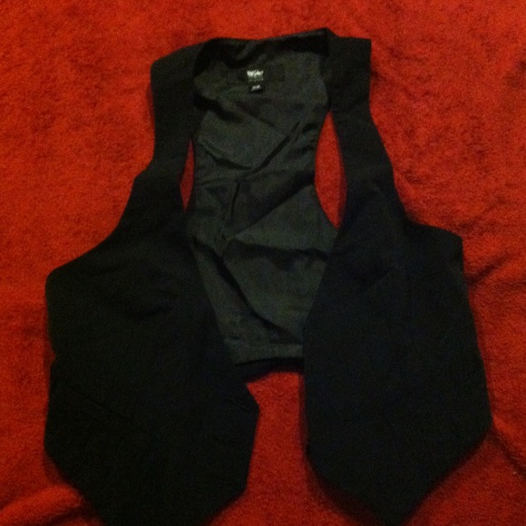 Vest used 3 times