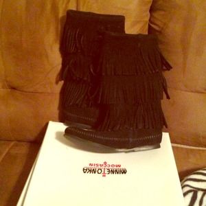 Reserved!!! Black Minnetonka three layer boots
