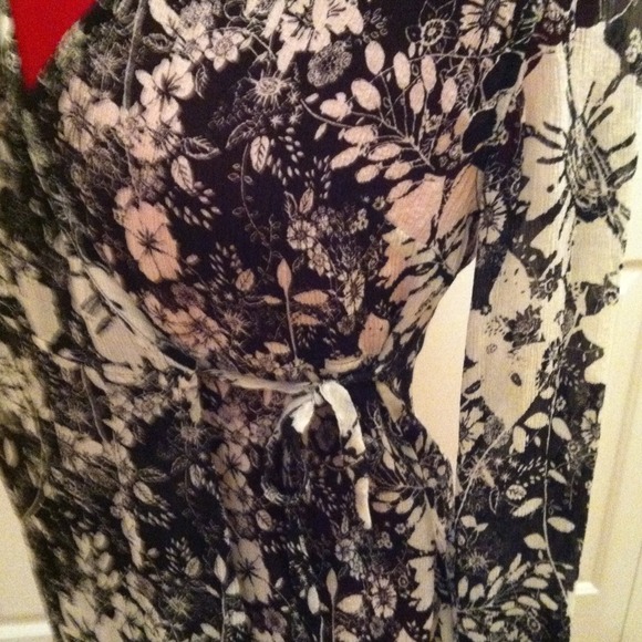 Blouse - Picture 3 of 3
