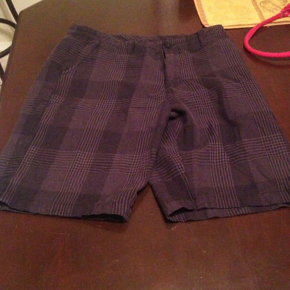 Surf shop boys/mens size 3 black stripped shorts